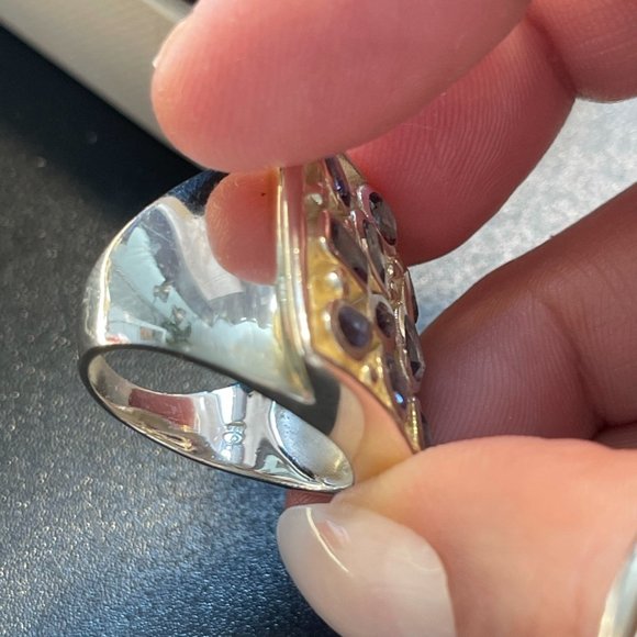 Sterling Silver w Purple Crystal Ring } Size 10 - Picture 2 of 5